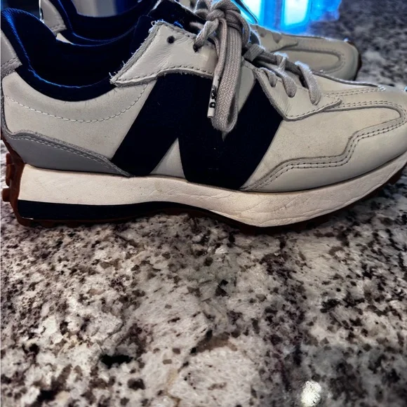 New Balance 327 FIGS - Picture 8 of 11